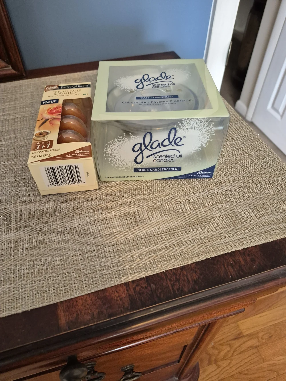 Glade Scented Oil Candle Holder + 4 Spiced Rose & Vanilla Refills